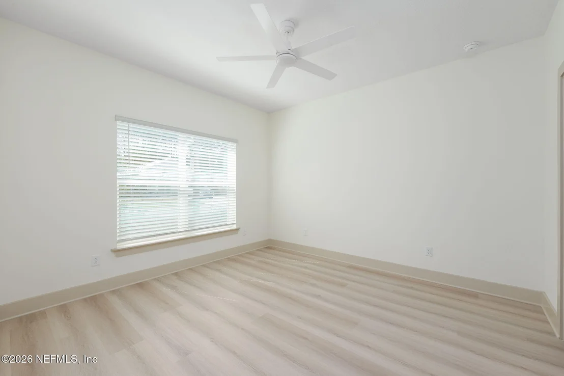 Photo of 716 W 6TH Street