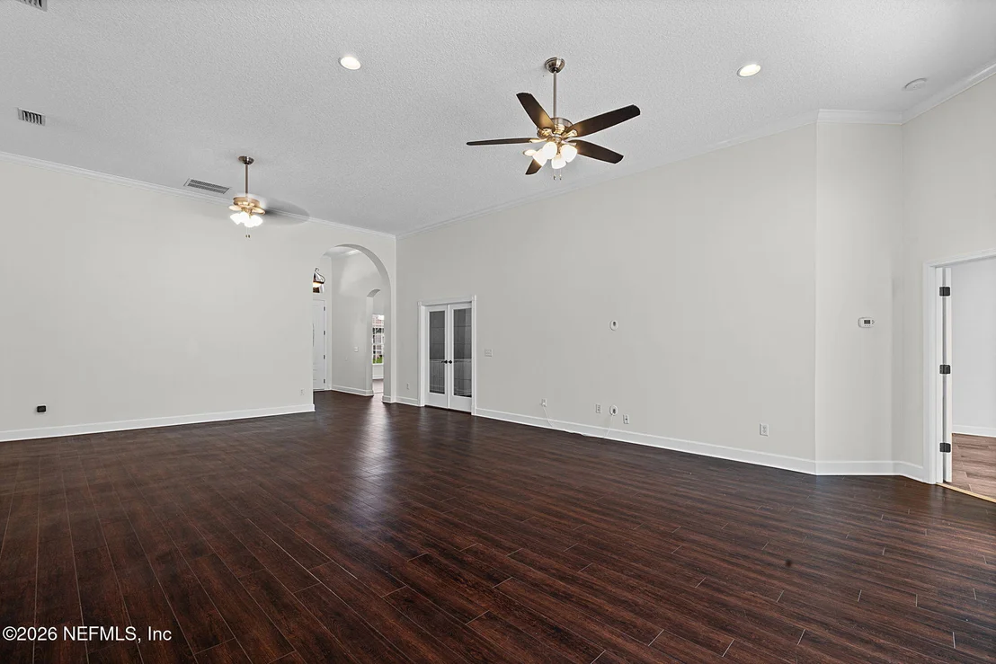 Photo of 2325 LINKS Drive