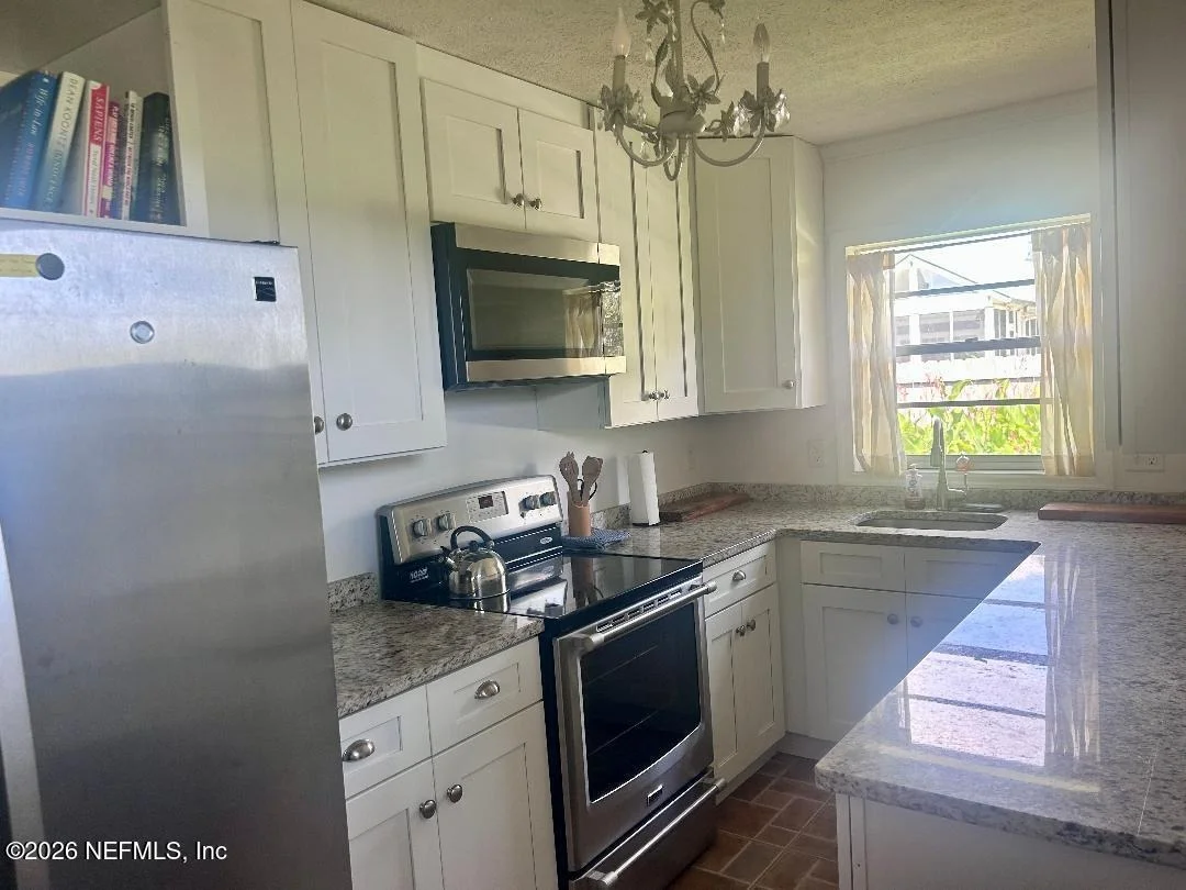 Photo of 32 E PARK Avenue