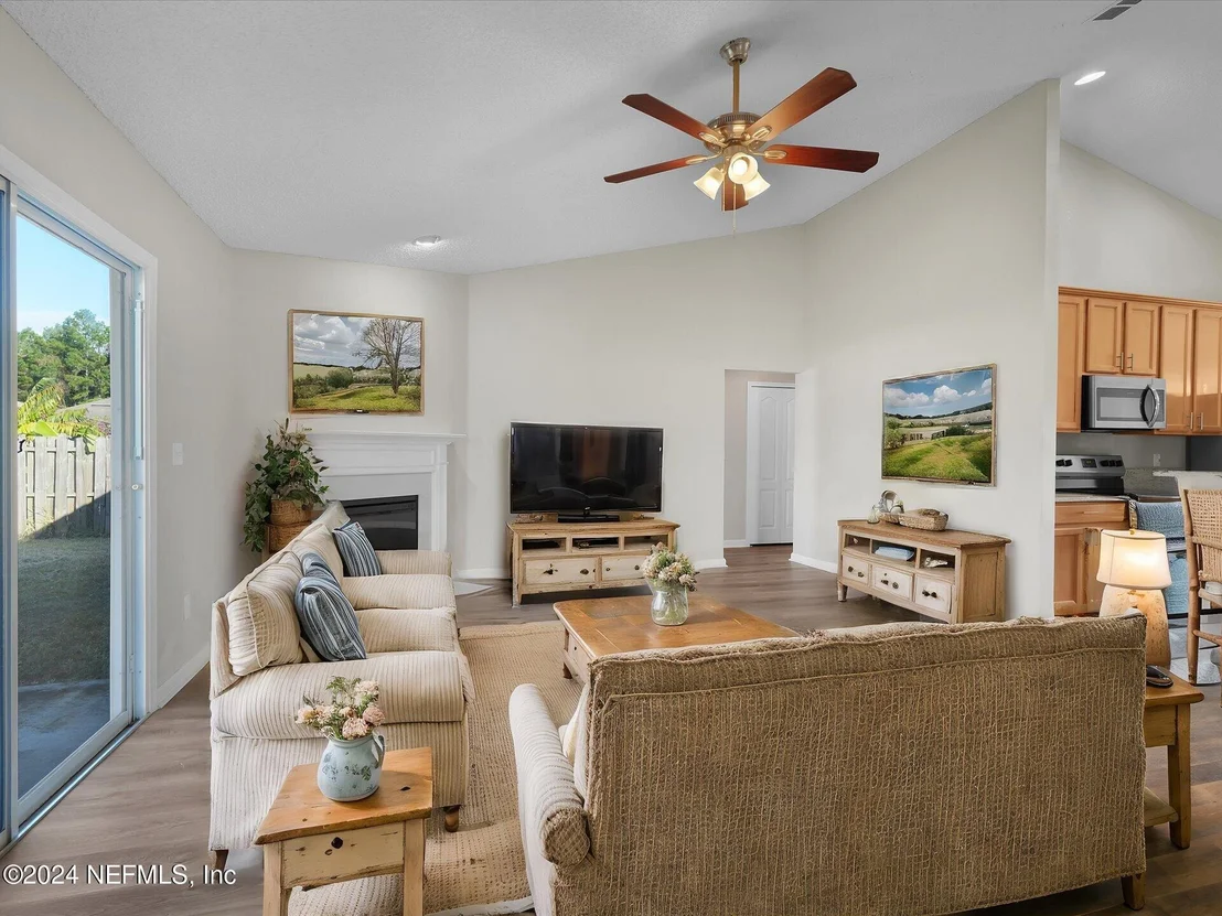 Photo of 6414 SILK LEAF Lane