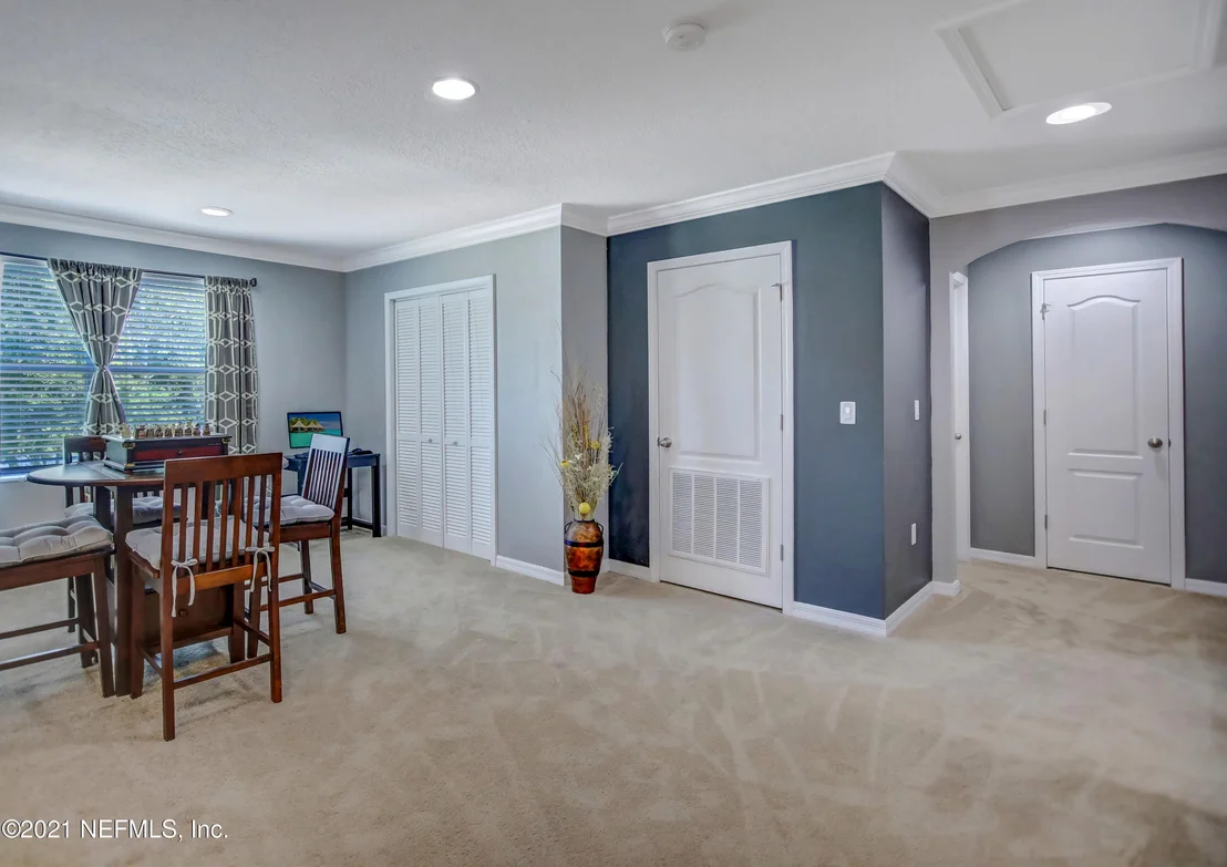 Photo of 59 RIACHUELO Lane
