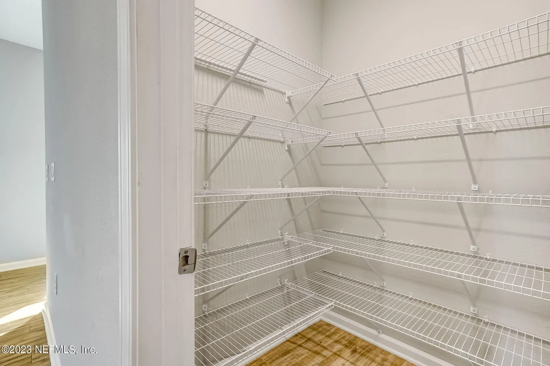 Photo of 152 WINDERMERE Way
