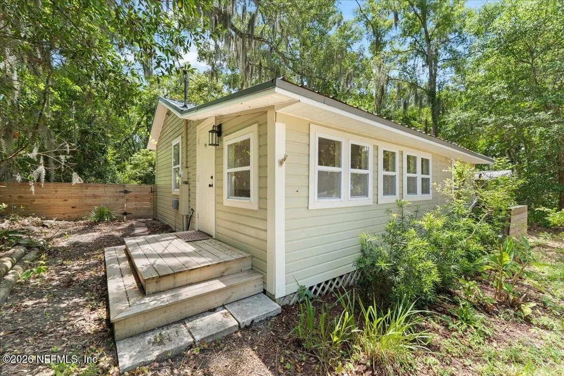 Photo of 531 LENA Street