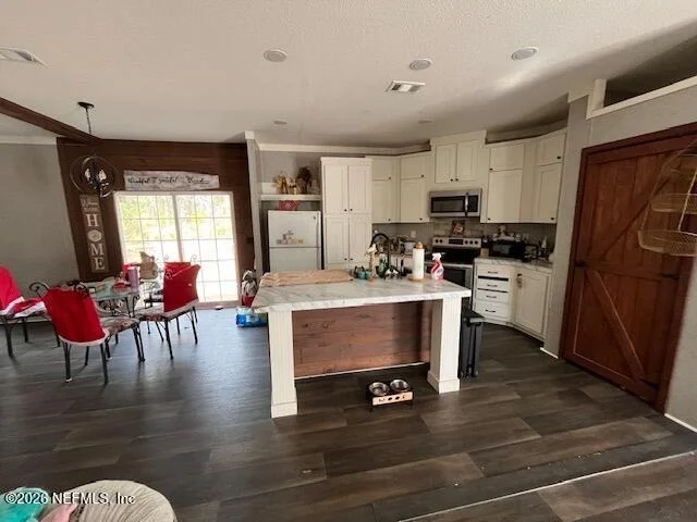 Photo of 118 LARIAT Drive