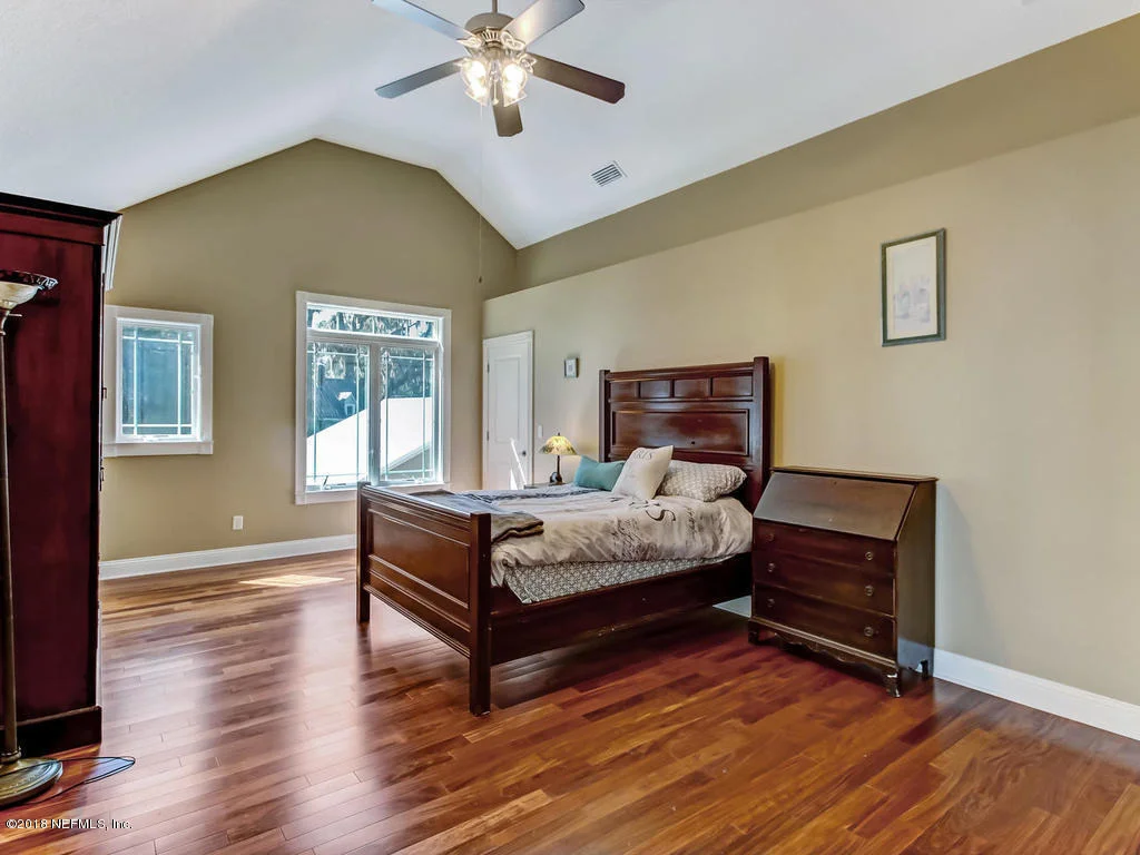 Photo of 595 W RIVER Road