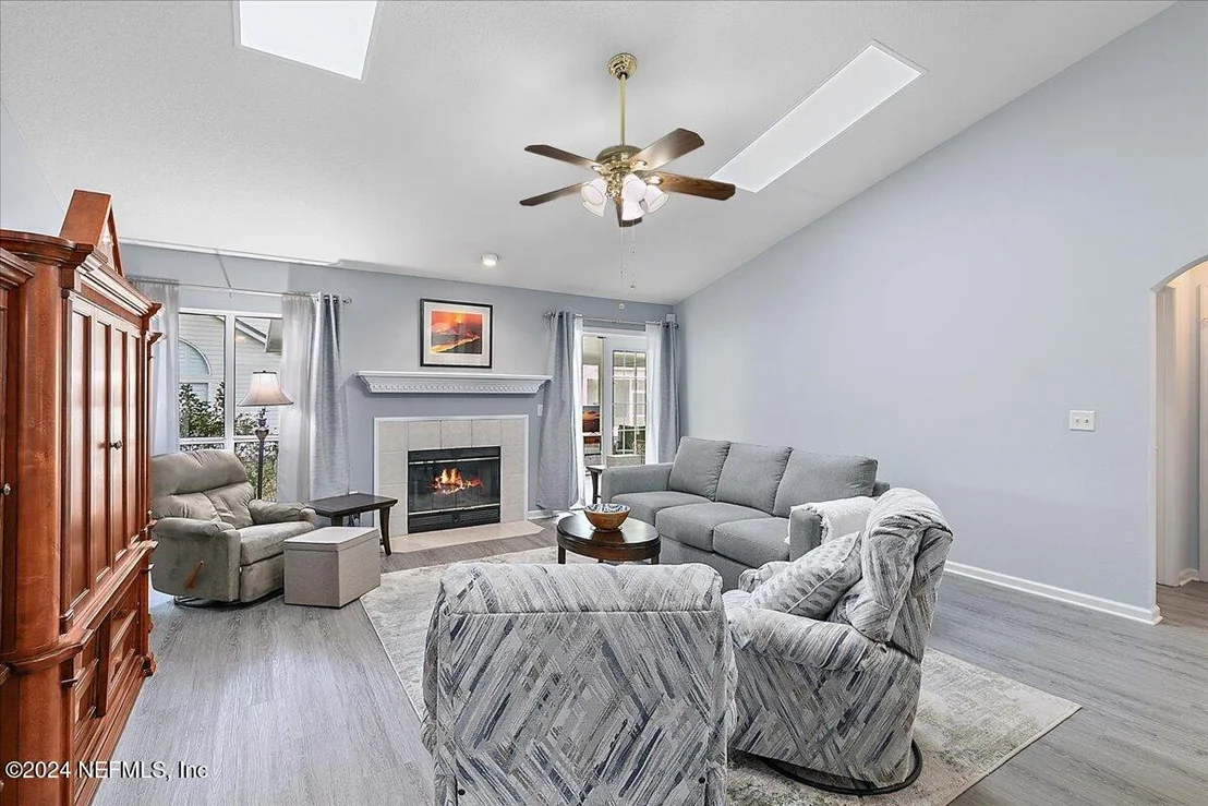 Photo of 4528 MAINMAST Lane