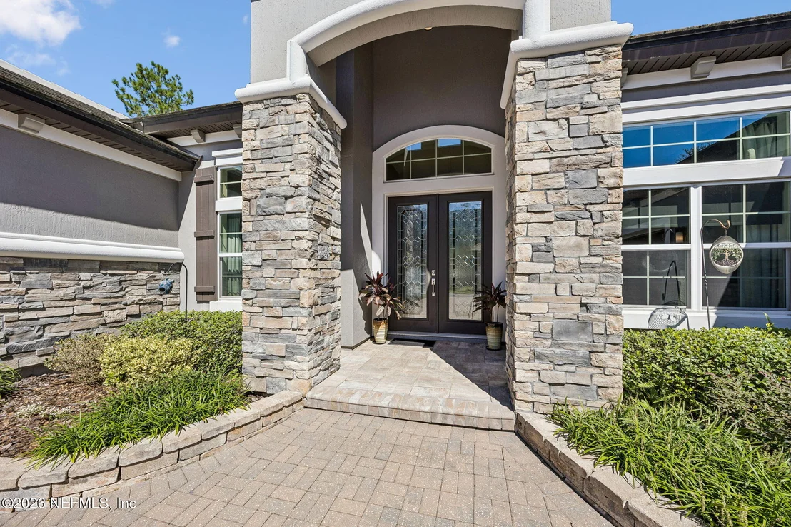 Photo of 35 AUBURNDALE Drive