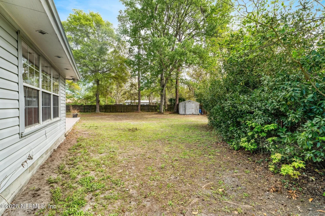 Photo of 4325 APPLE TREE Place
