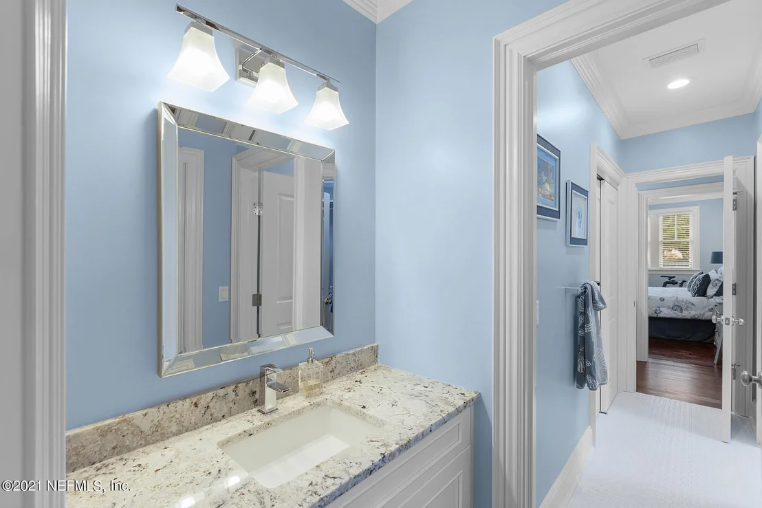 Photo of 236 LAUREL Lane