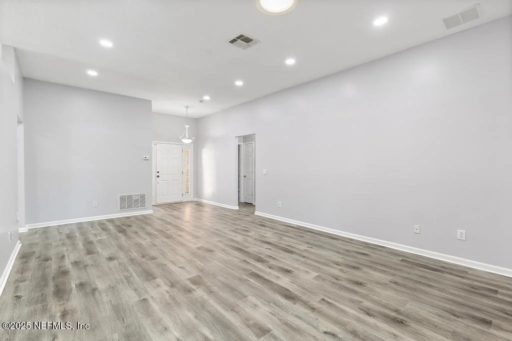 Photo of 953 N LILAC Loop