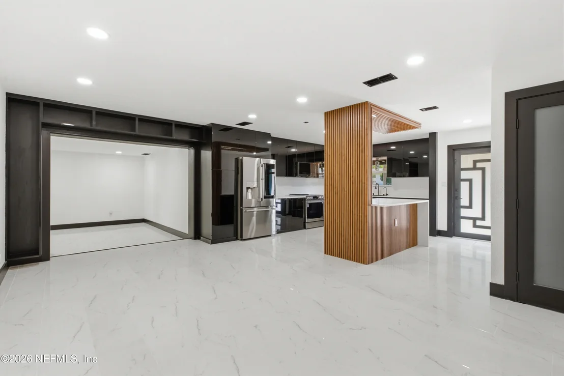 Photo of 802 ANTIGUA Road