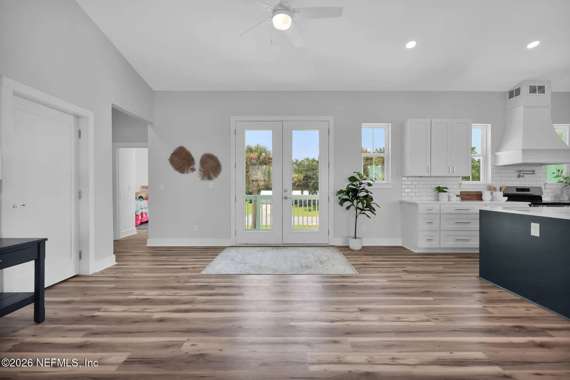 Photo of 6030 HECKSCHER Drive