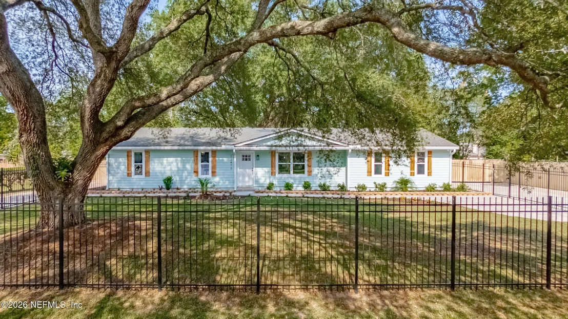 Photo of 12473 ATTRILL Road