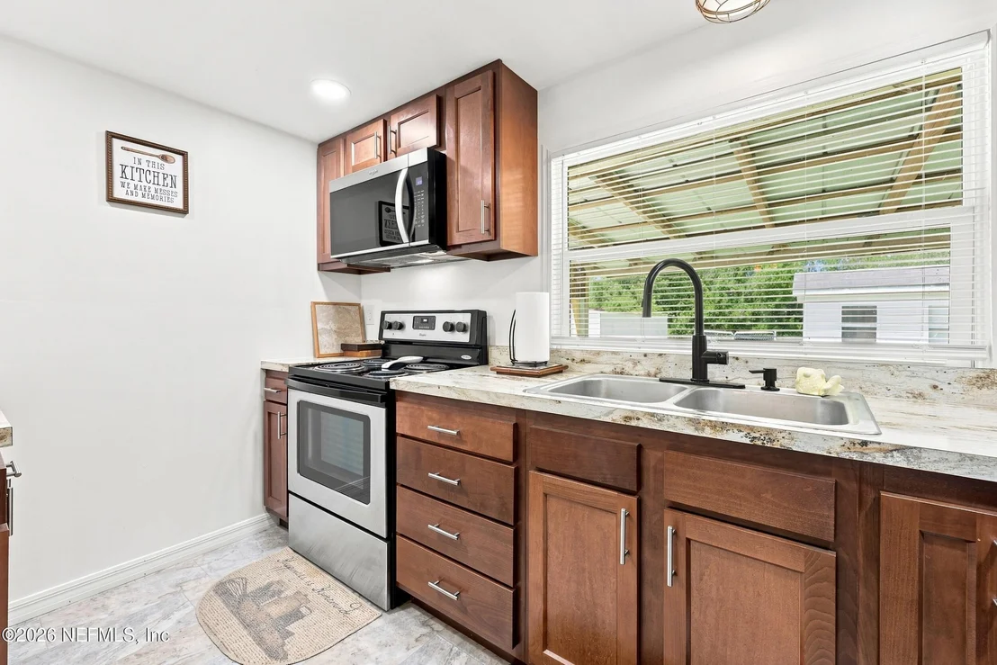 Photo of 113 WATERSIDE Avenue