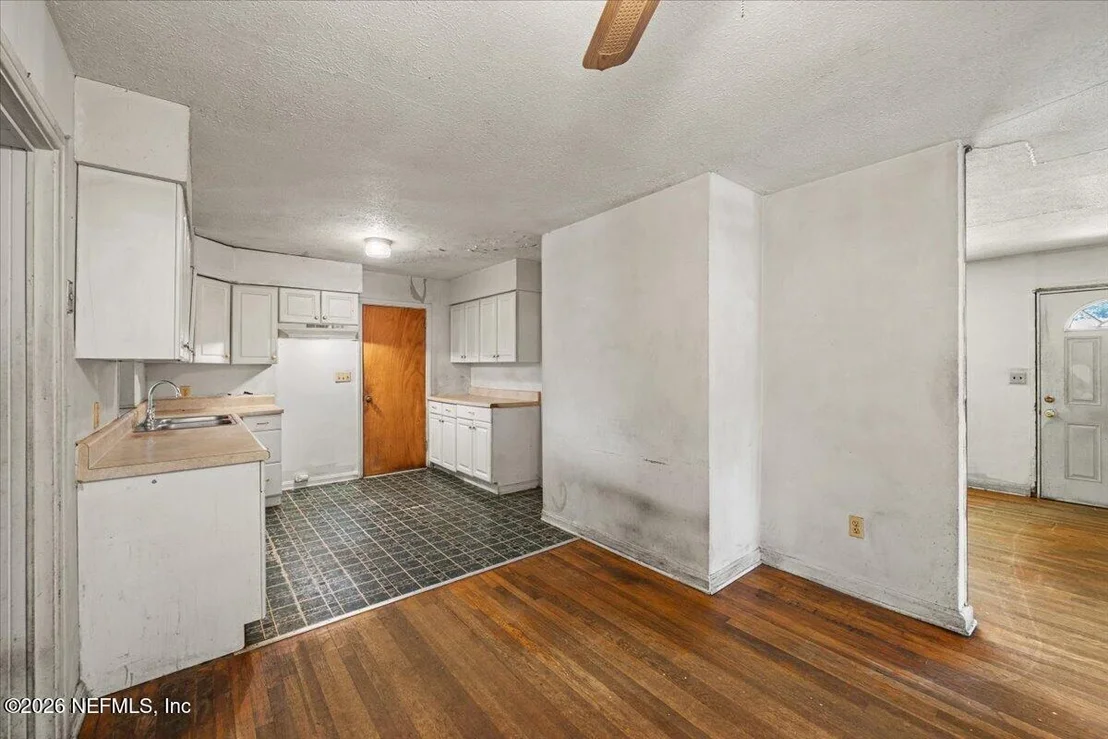 Photo of 6303 HYDE PARK HAVEN