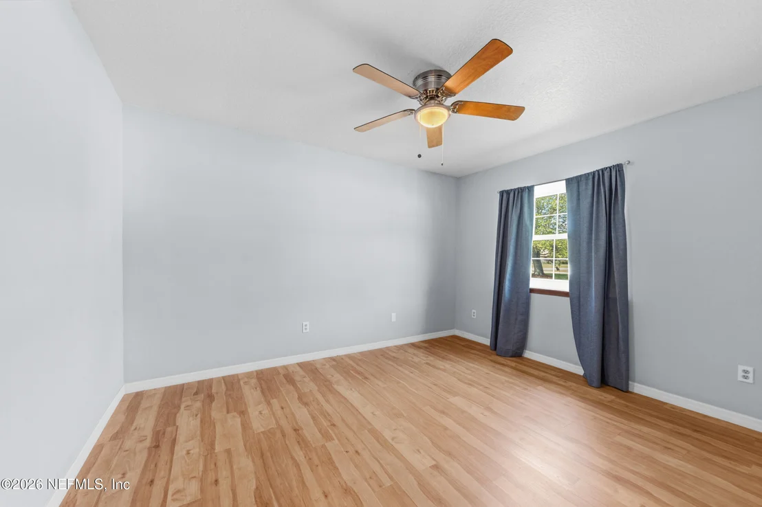 Photo of 615 HICKORY Drive