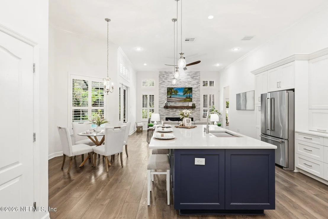 Photo of 215 PARKSIDE Drive