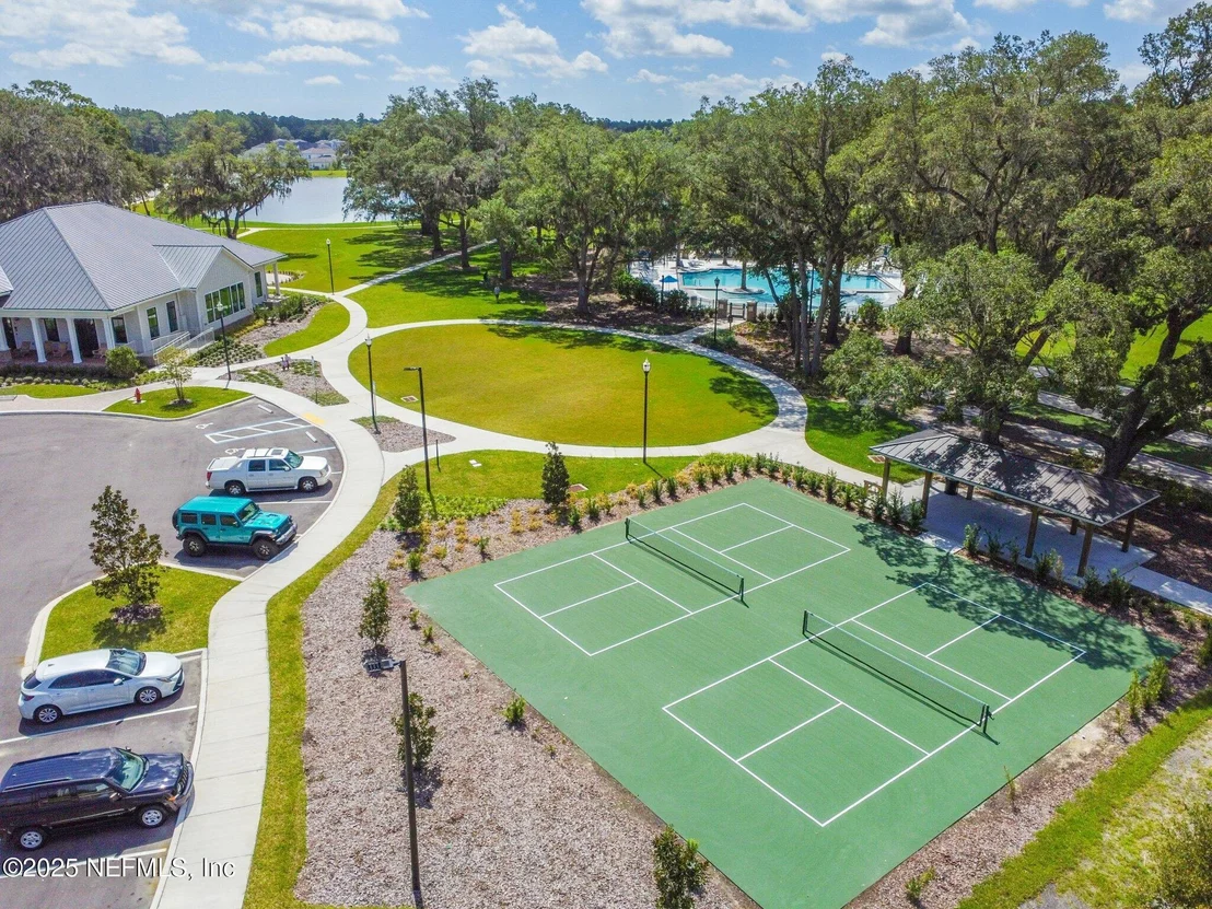 Photo of 182 MYRTLE OAK Court