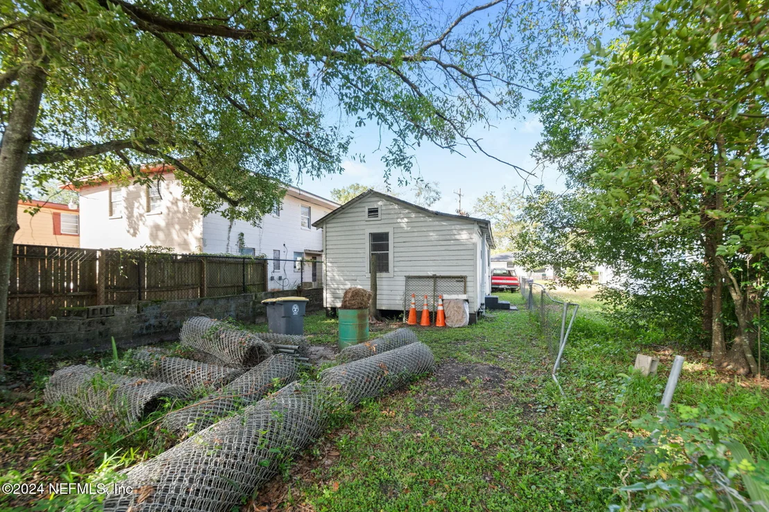 Photo of 1115 DANIEL Street