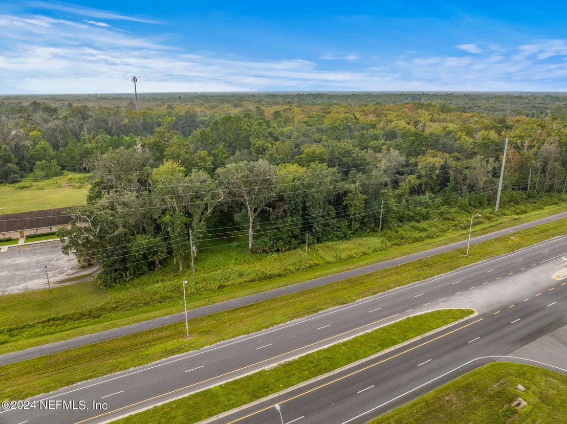 Photo of 694 S HIGHWAY 17