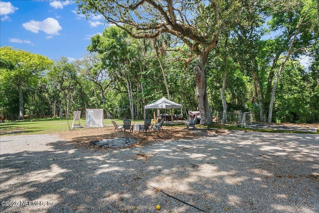 Photo of 2446 SEMINOLE Road