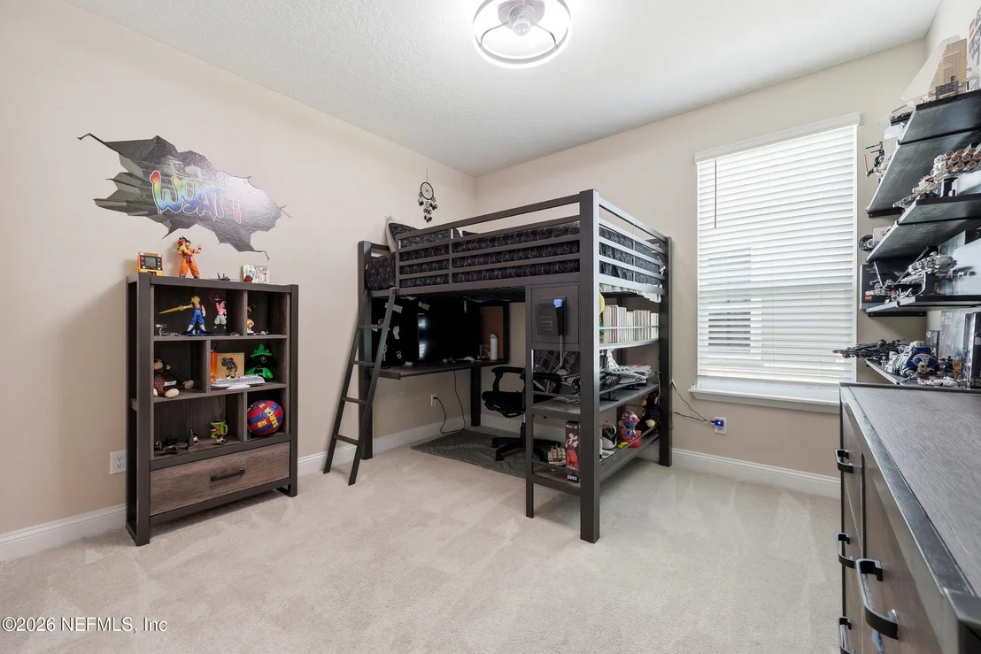 Photo of 392 BRYBAR Drive