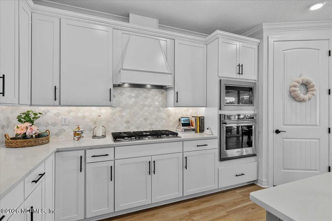 Photo of 10947 TOWN VIEW Drive