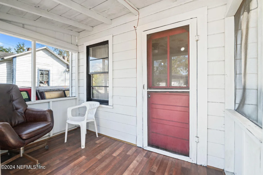Photo of 1115 DANIEL Street