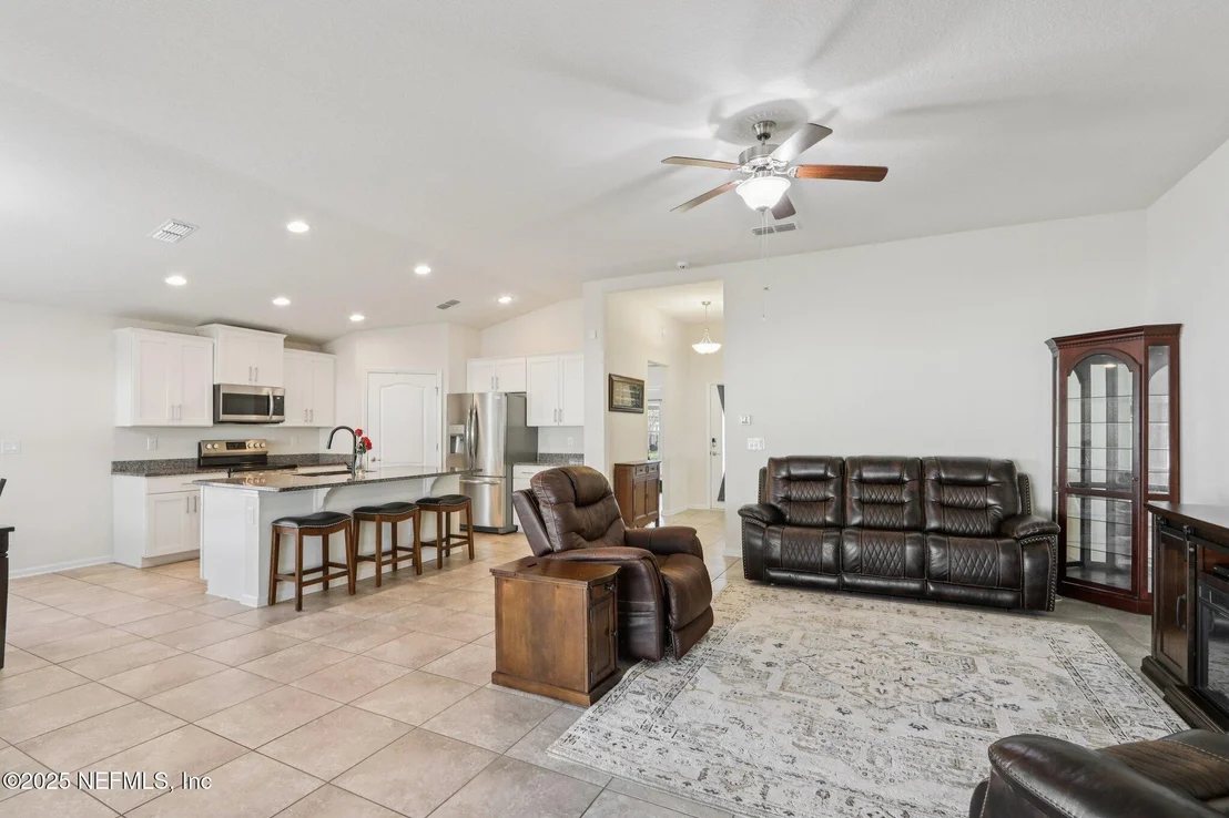 Photo of 4100 SPRING CREEK Lane
