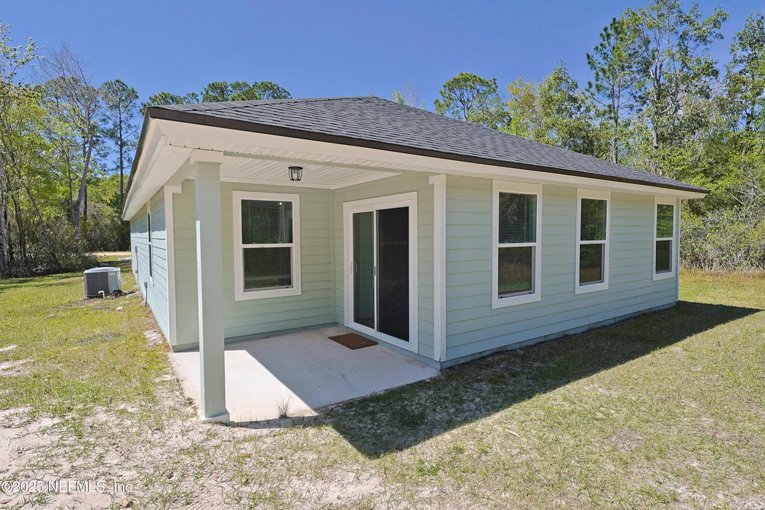 Photo of 52 PEPPERMINT Avenue