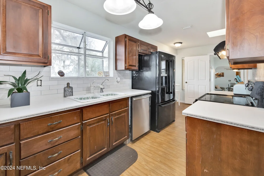 Photo of 334 N COUNTY ROAD 315
