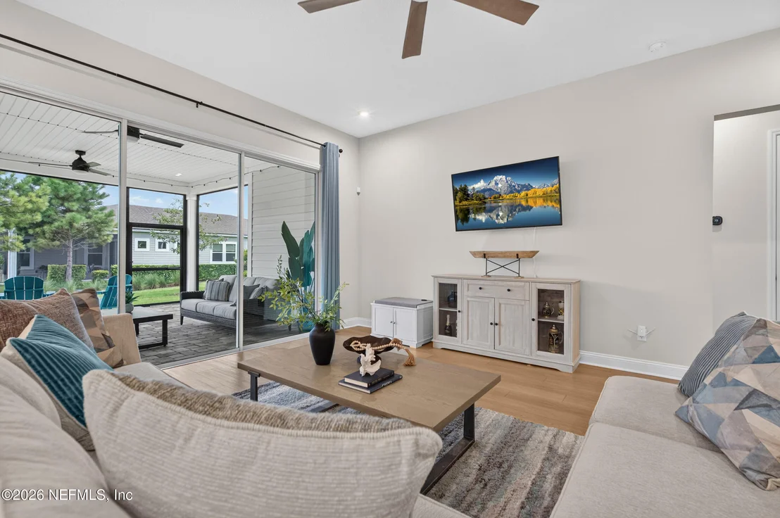 Photo of 87 PINELLAS Way