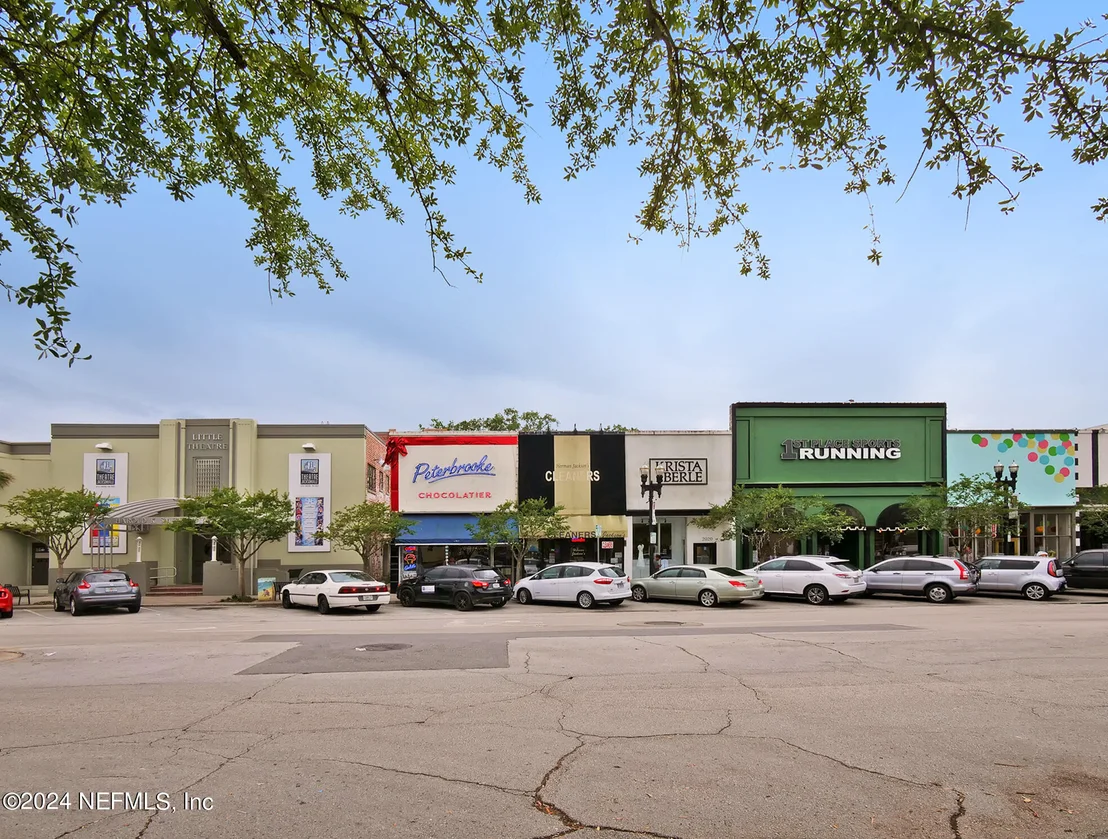 Photo of 1993 LARGO Road