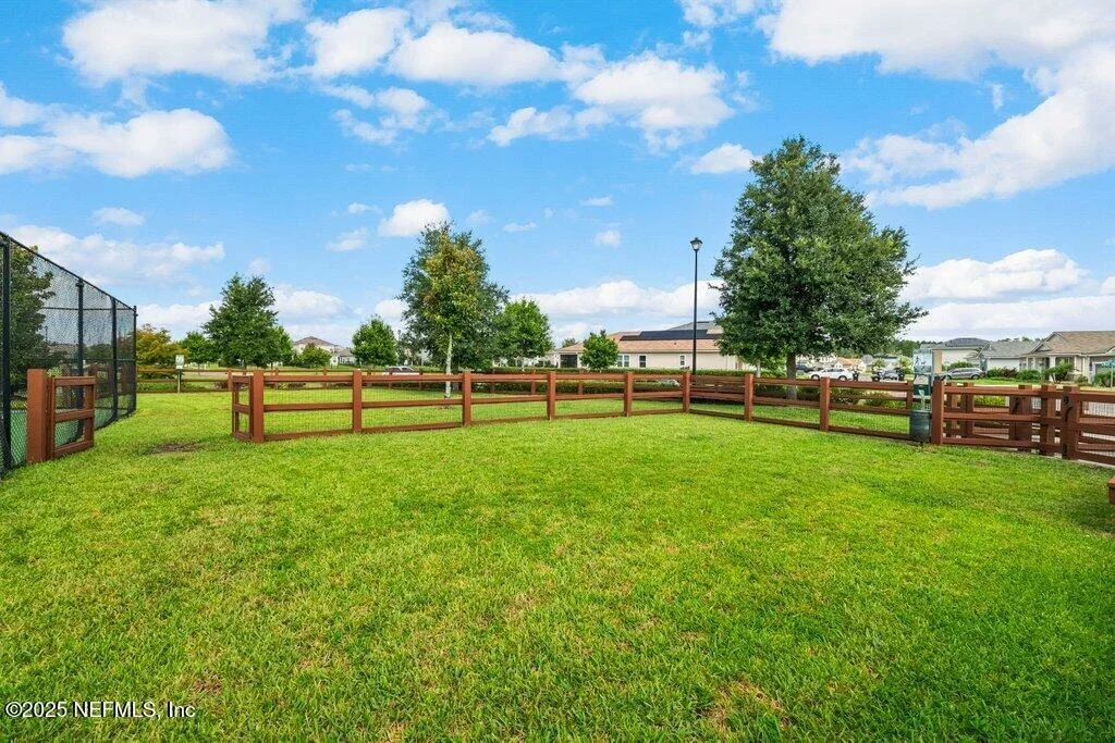 Photo of 1903 AMBERLY Drive