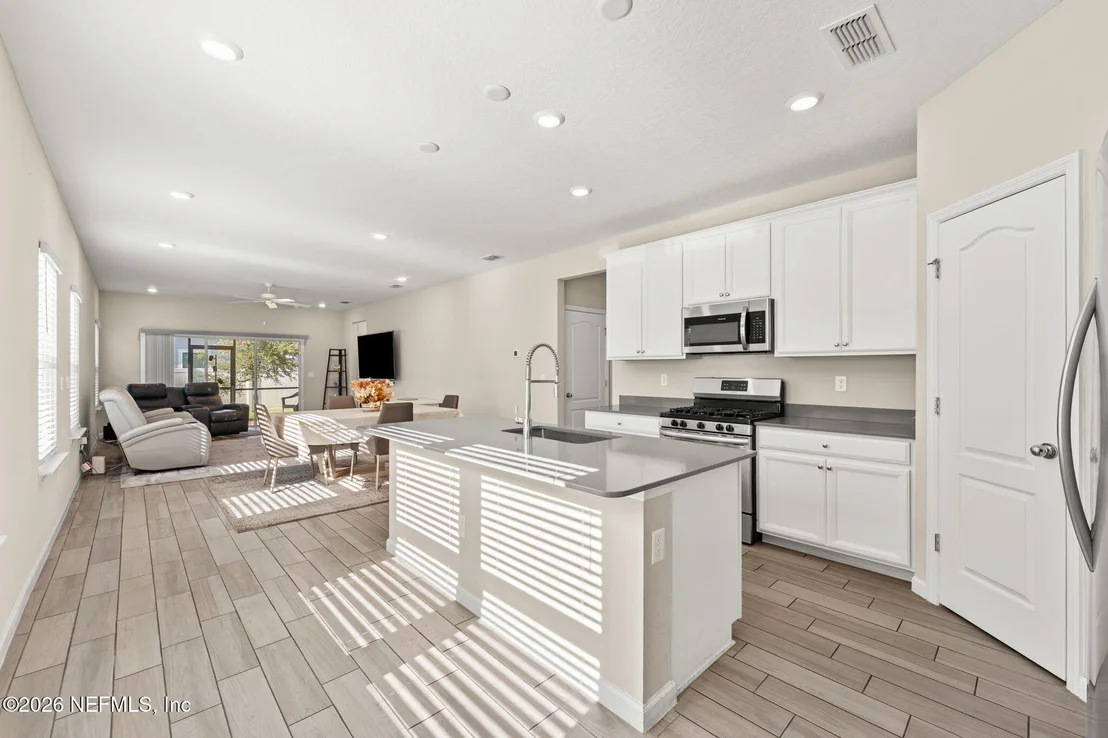 Photo of 31 CRYSTAL CREST Lane