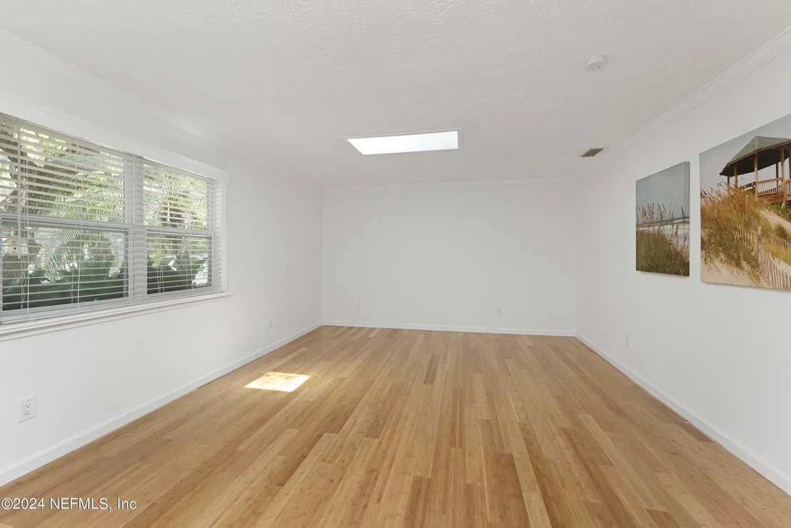 Photo of 405 THIRD Street