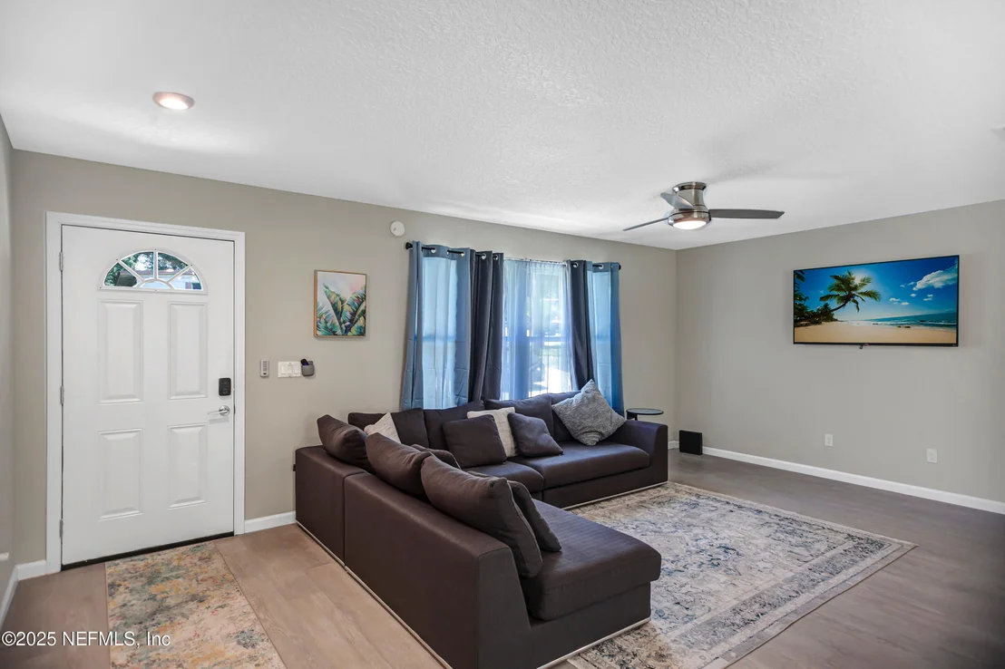 Photo of 1573 ALETHA Drive