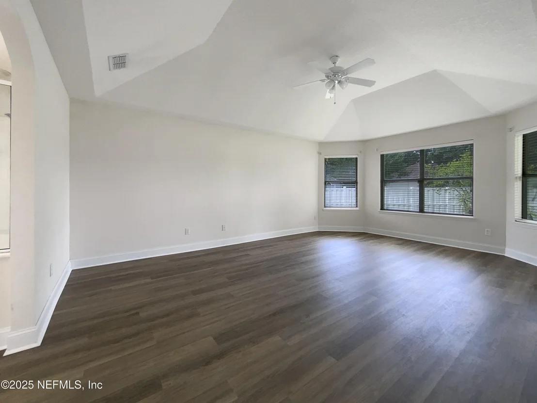 Photo of 689 BOX BRANCH Circle