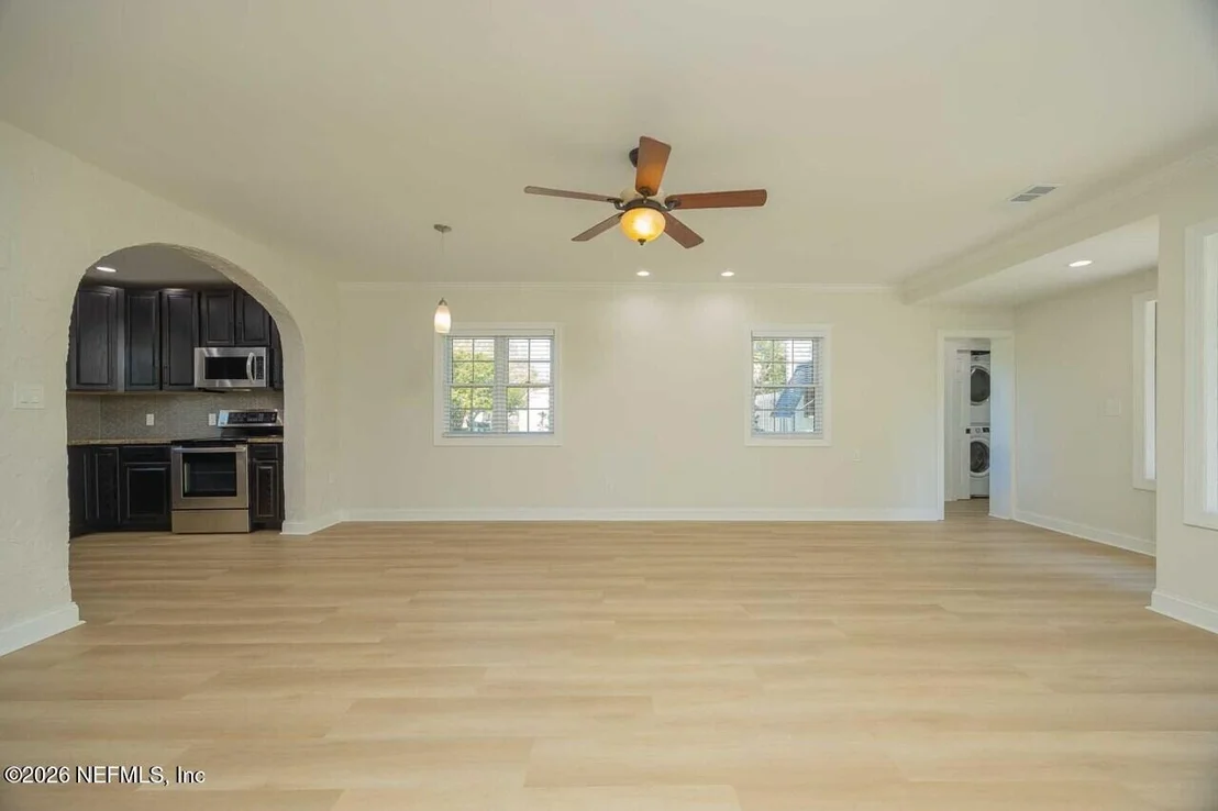 Photo of 310 ANDREAS Street
