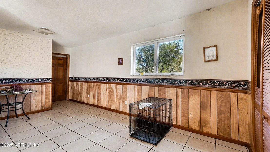 Photo of 130 LAKEVIEW Way