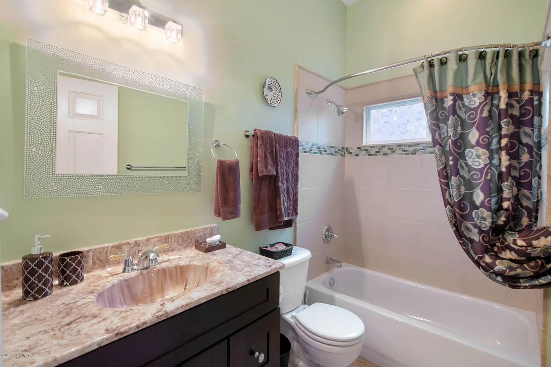 Photo of 115 GLEN OAKS Drive