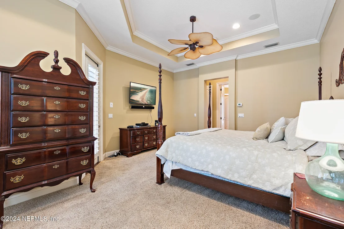 Photo of 329 SUMMERSET Drive