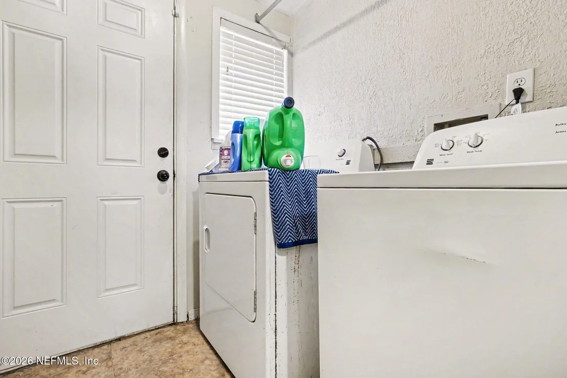 Photo of 527 OGLETHORPE Road
