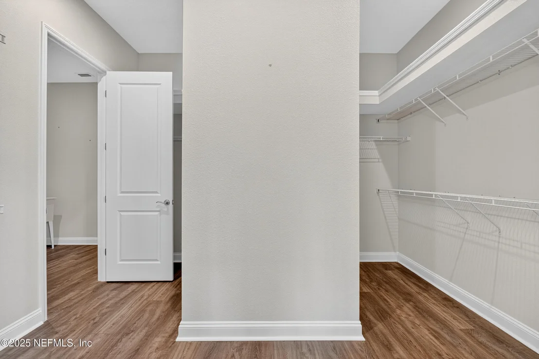 Photo of 243 PINELLAS Way