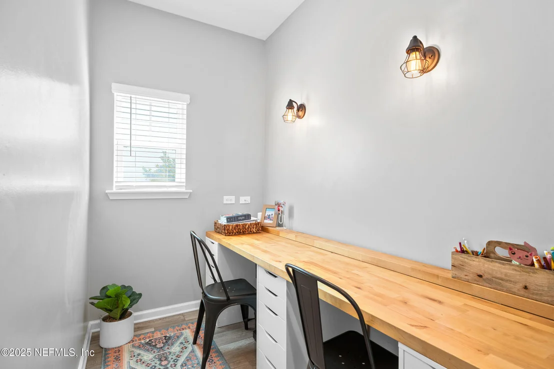 Photo of 1127 TRAILMARK Drive