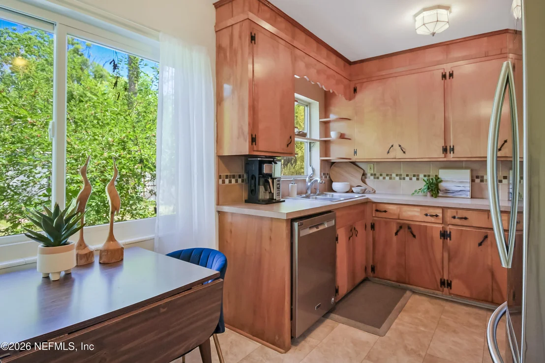 Photo of 244 RAVENSWOOD Drive