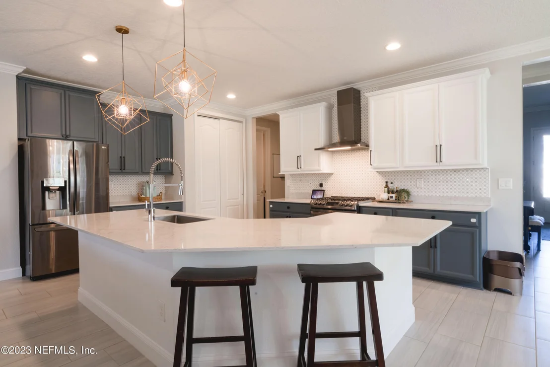 Photo of 111 SEAMOUNT Way