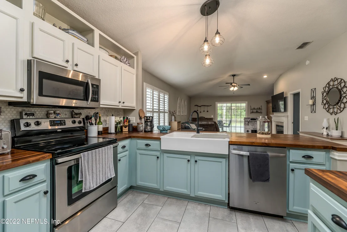 Photo of 132 Southlake Drive