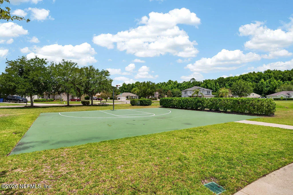 Photo of 504 KNOLLE Court
