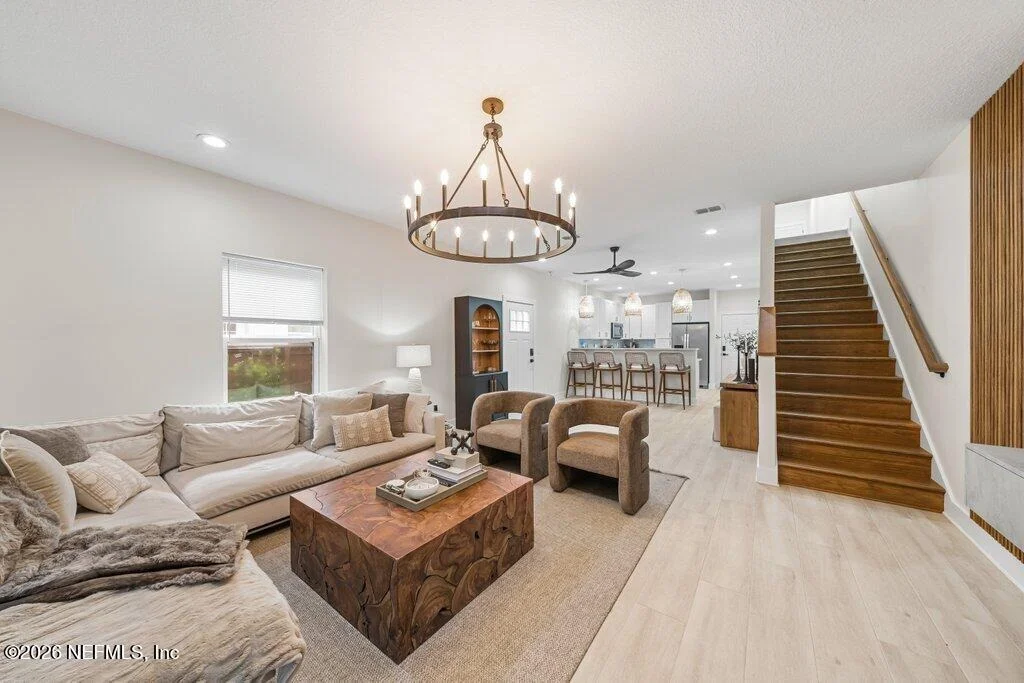 Photo of Unit C at 45 DONNER Road